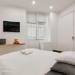 Urbanflat 165 - Boetie - Champs Elysees Studio